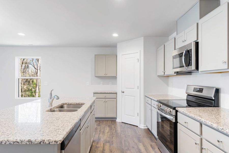 3br New Home in Pikeville, NC.  - Slide 6