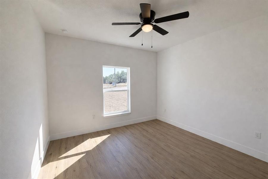 Spacious, unfurnished interior of a new home in , Citrus Springs (Image 23).