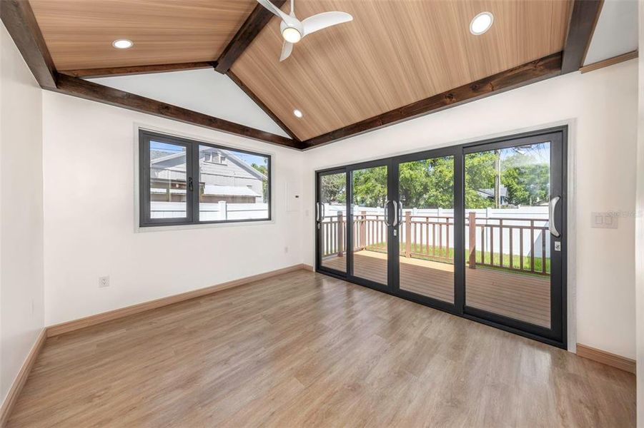 Spacious, unfurnished interior of a new home in , St. Petersburg (Image 59).