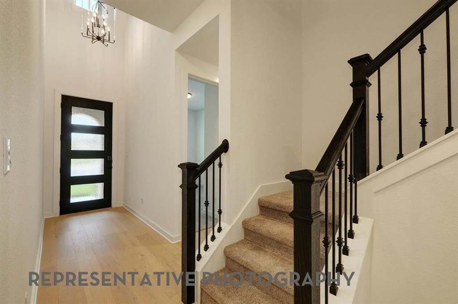 Spacious, unfurnished interior of a new home in Sandbrock Ranch, Aubrey (Image 9).