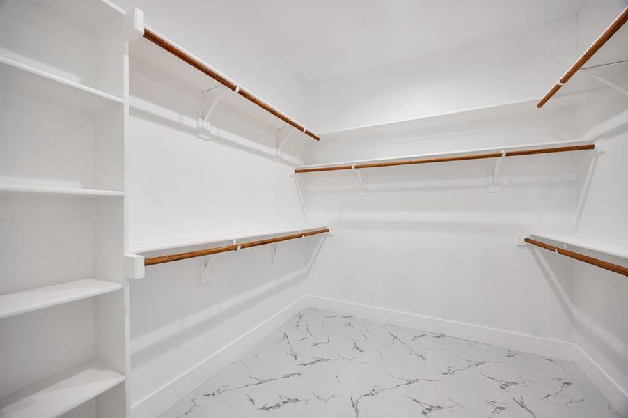 Spacious, unfurnished interior of a new home in , Dallas (Image 22).