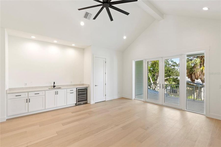 Spacious, unfurnished interior of a new home in , Tampa (Image 55). Spacious, unfurnished interior of a new home in , Tampa (Image 55).