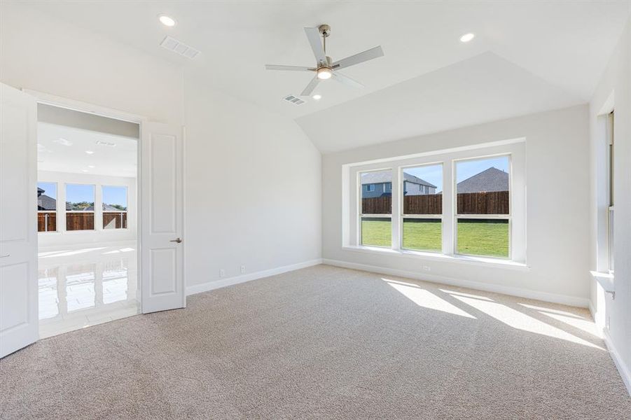 Spacious, unfurnished interior of a new home in Hampton Park, Glenn Heights (Image 31).