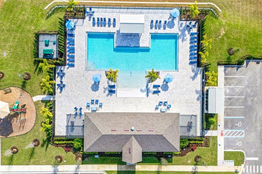 Community amenities in Eden Crest, Apopka (Image 30).