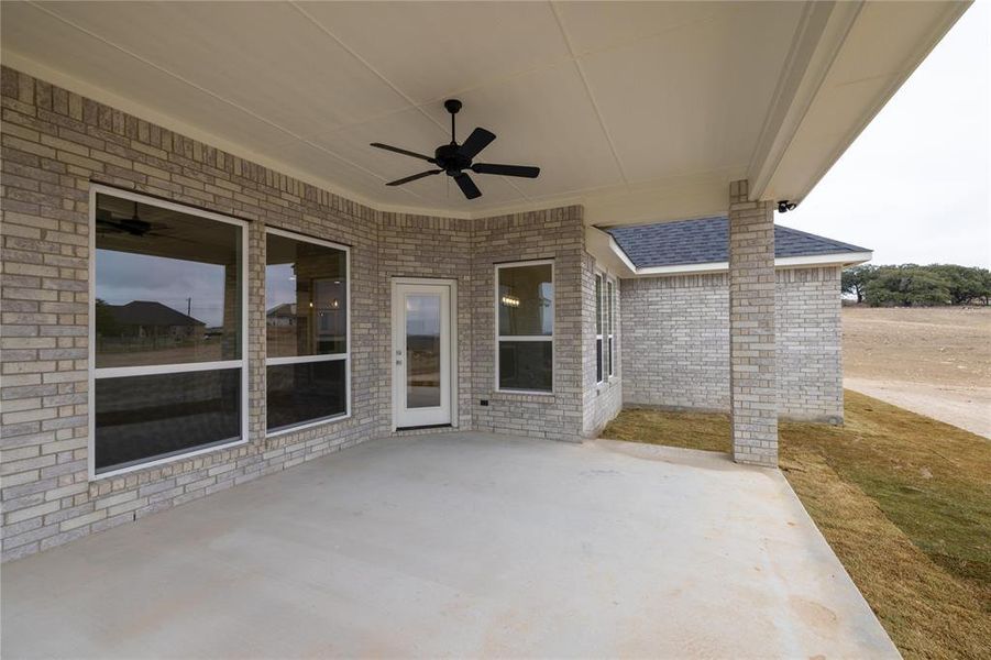 View of patio / terrace with ceiling fan