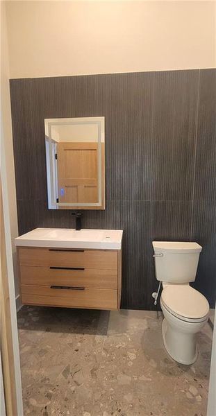 Furnished interior view inside a new home in , Ellijay (Image 12).