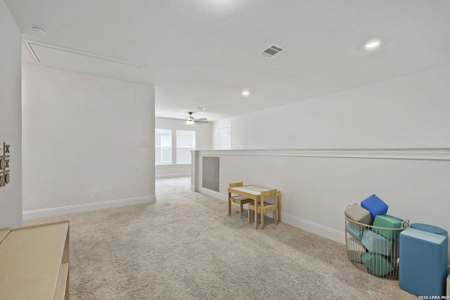 Spacious, unfurnished interior of a new home in Davis Ranch 50', San Antonio (Image 22).