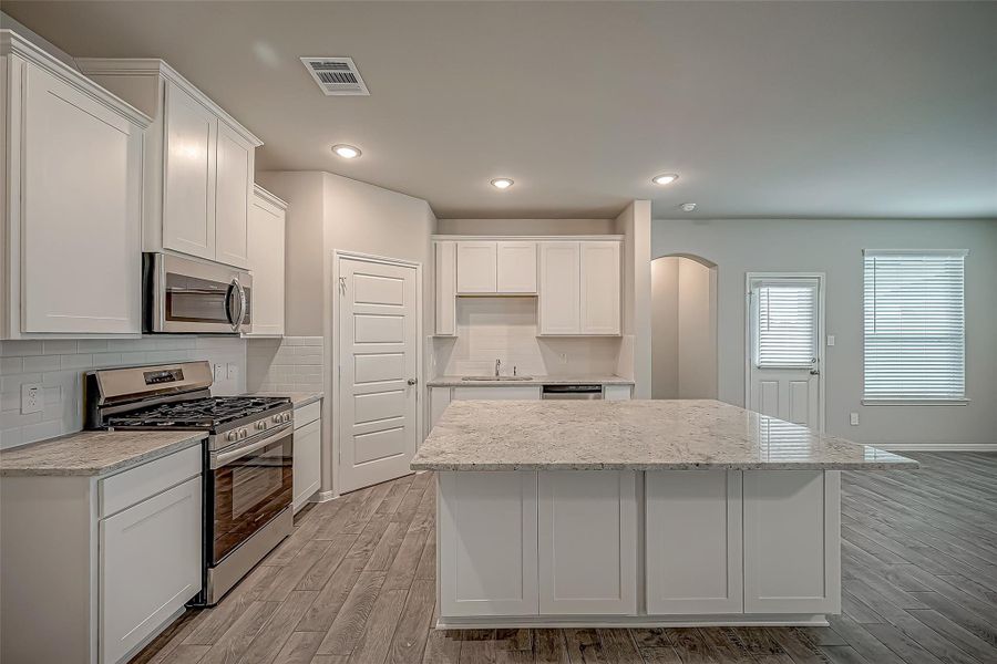 Furnished interior view inside a new home in Lago Mar, Texas City (Image 8). Furnished interior view inside a new home in Lago Mar, Texas City (Image 8).