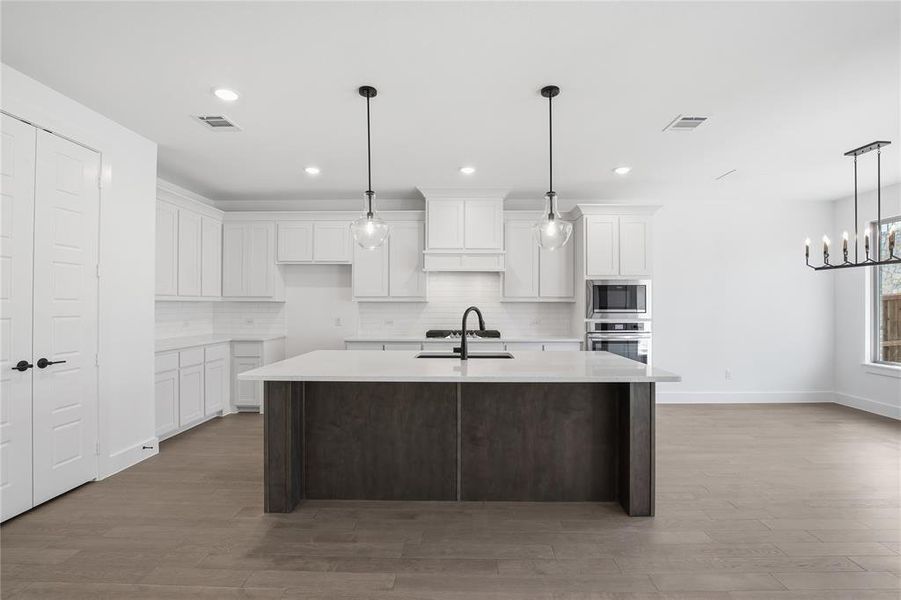 Furnished interior view inside a new home in Talon Hills, Fort Worth (Image 14).