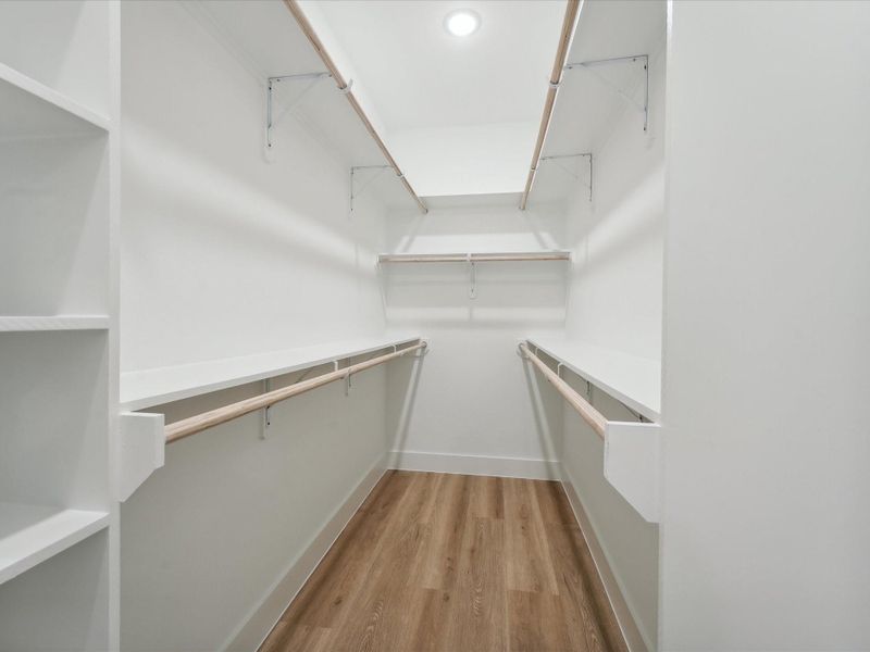 Spacious, unfurnished interior of a new home in , Houston (Image 31).