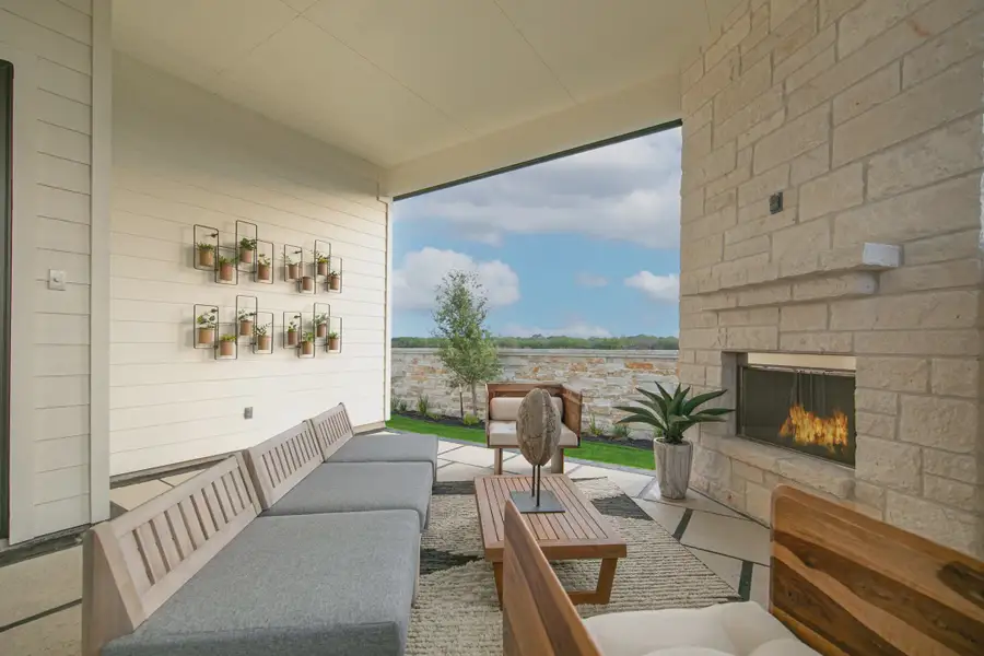 Exterior details and patio area of a home in Mesa Western, Cibolo (Image 3).