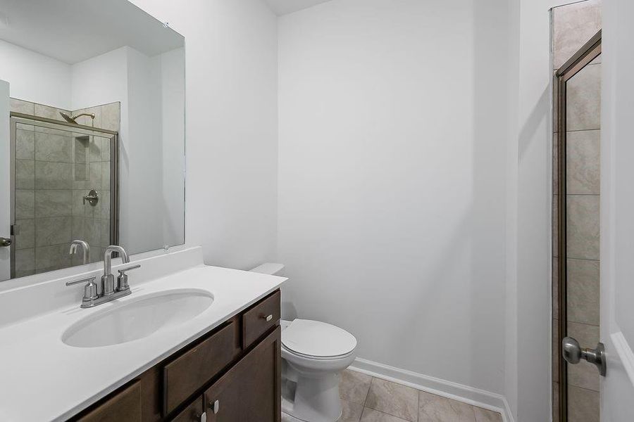 Furnished interior view inside a new home in Auburn Glen Towns, Dacula (Image 10).