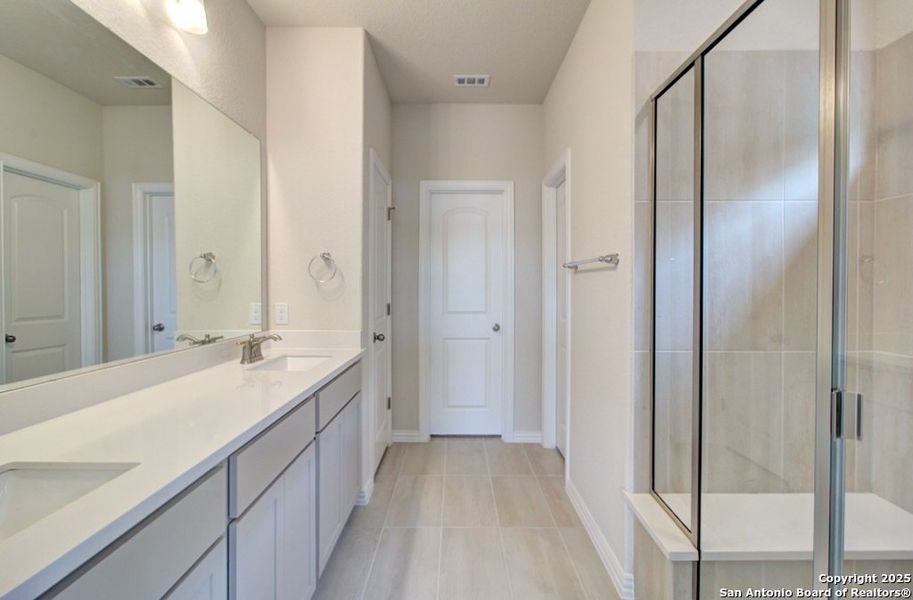 Furnished interior view inside a new home in Casinas at Gruene, New Braunfels (Image 4). Furnished interior view inside a new home in Casinas at Gruene, New Braunfels (Image 4).