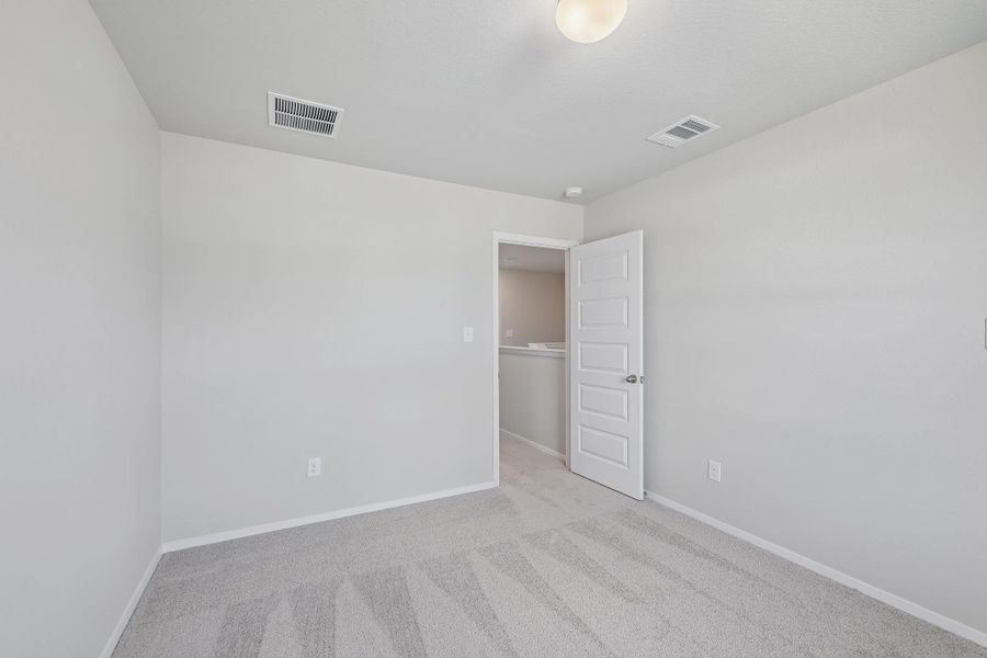 Spacious, unfurnished interior of a new home in Edgebrooke, Pflugerville (Image 29). Spacious, unfurnished interior of a new home in Edgebrooke, Pflugerville (Image 29).