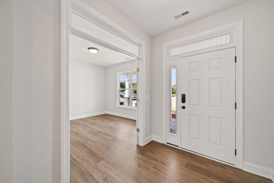 Spacious, unfurnished interior of a new home in Hopewell Garden, Winston-Salem (Image 10).
