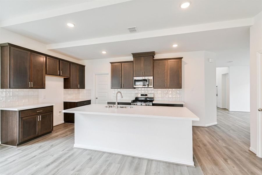 Furnished interior view inside a new home in Ellis Cove, Seabrook (Image 12).