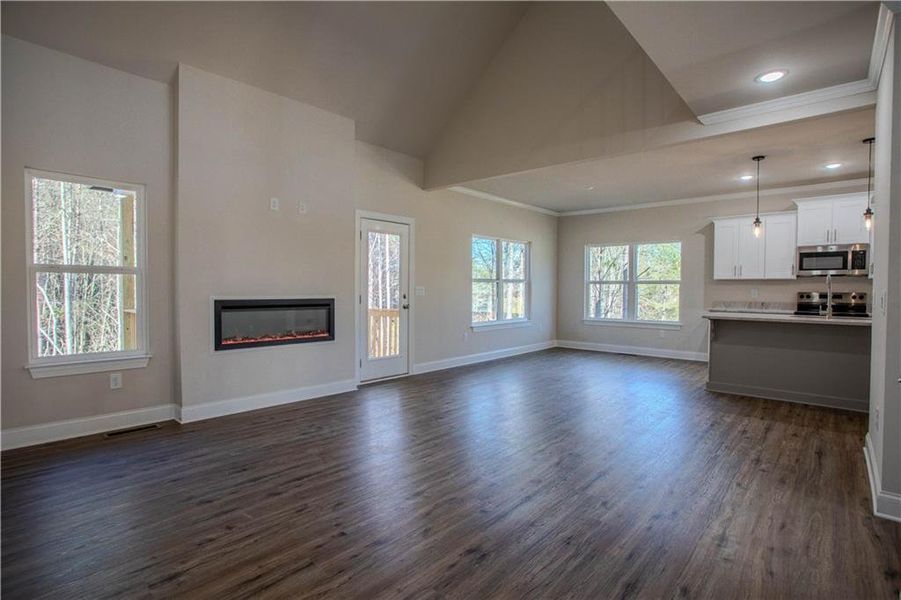 Spacious, unfurnished interior of a new home in , Villa Rica (Image 10). Spacious, unfurnished interior of a new home in , Villa Rica (Image 10).