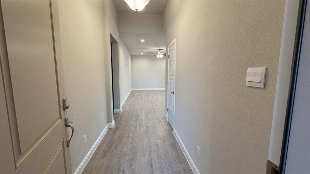 Spacious, unfurnished interior of a new home in Morningstar, Fort Worth (Image 9).