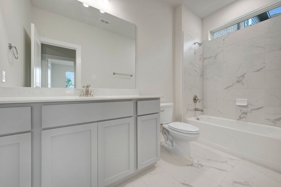 Owner's Bathroom Owner's Bathroom
