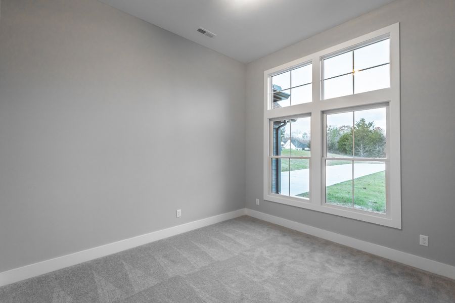 Spacious, unfurnished interior of a new home in Creekside, Cleveland (Image 66).