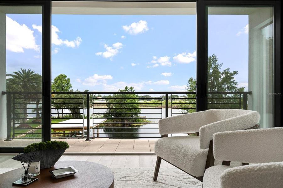 Exterior details and patio area of a home in , Windermere (Image 35).