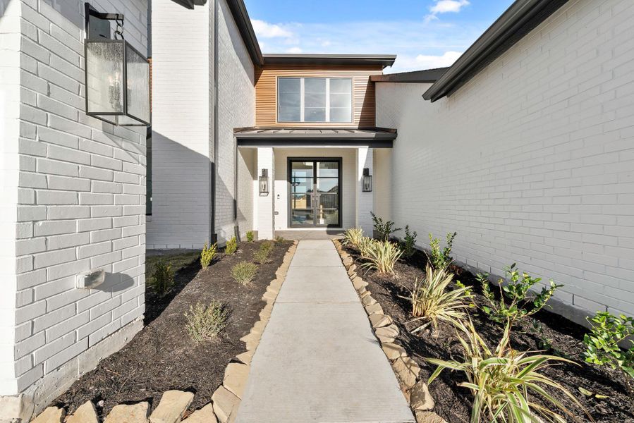 Representative image. Features, specifications, selections and colors may vary. Representative image. Features, specifications, selections and colors may vary.