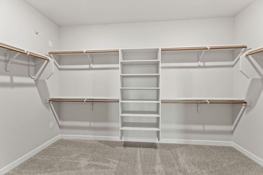 Representative unfurnished interior of a home built from the Tularosa by Hakes Brothers in Hickory Ridge, Elmendorf (Image 29).