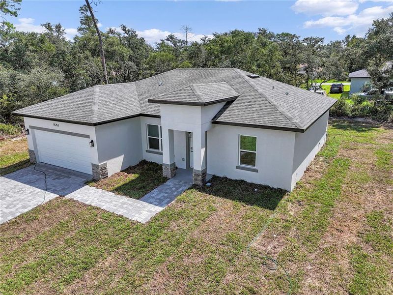 Exterior details and patio area of a home in , Ocala (Image 23).