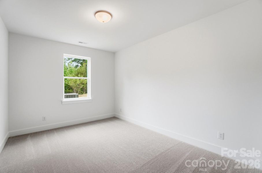 Spacious, unfurnished interior of a new home in Robinson Oaks, Gastonia (Image 23).