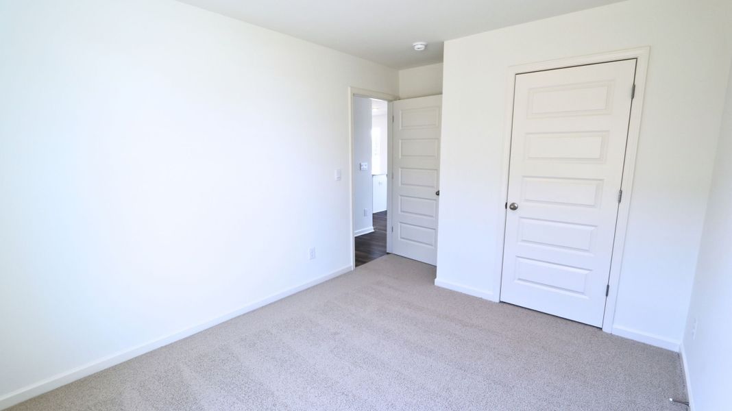 Spacious, unfurnished interior of a new home in Liberty, Panama City (Image 15).