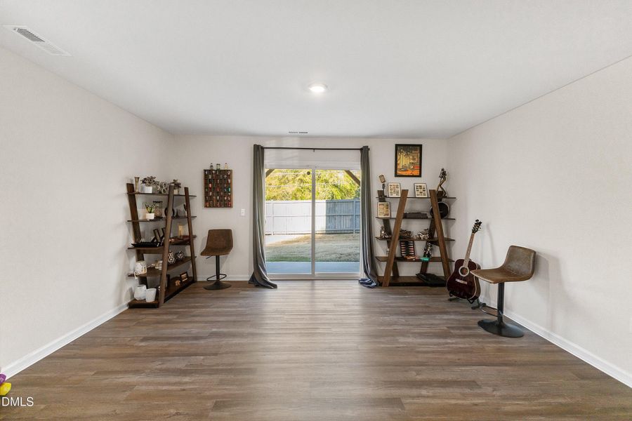 10-5030 Jayden Dr _1724