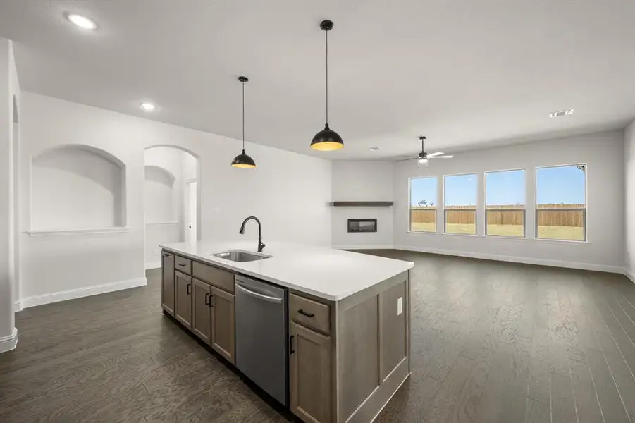 209 Pine Leaf- Kitchen-5