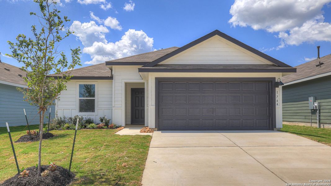 Front exterior of a new home in Saengerhalle Meadows, New Braunfels, TX, highlighting curb appeal (Image 1). Front exterior of a new home in Saengerhalle Meadows, New Braunfels, TX, highlighting curb appeal (Image 1).