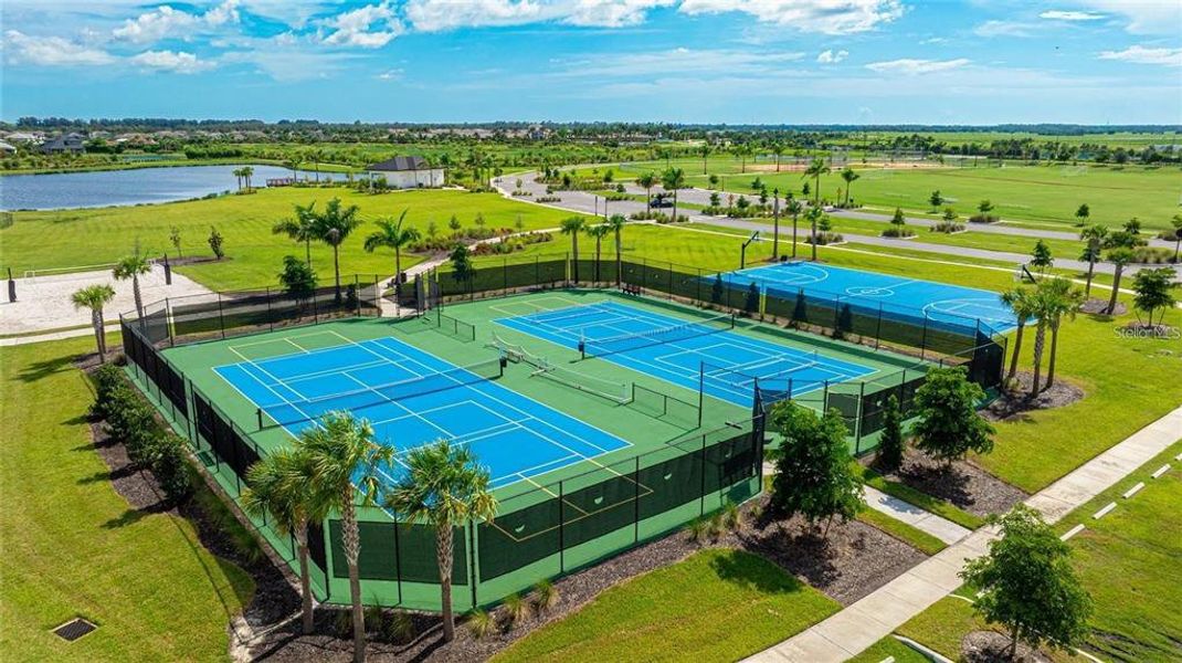 Community amenities in , Sarasota (Image 37).