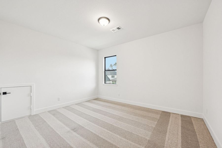 Spacious, unfurnished interior of a new home in Evergreen 60', Conroe (Image 35).