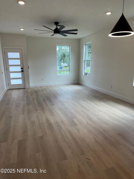 Image 31 of a home in .