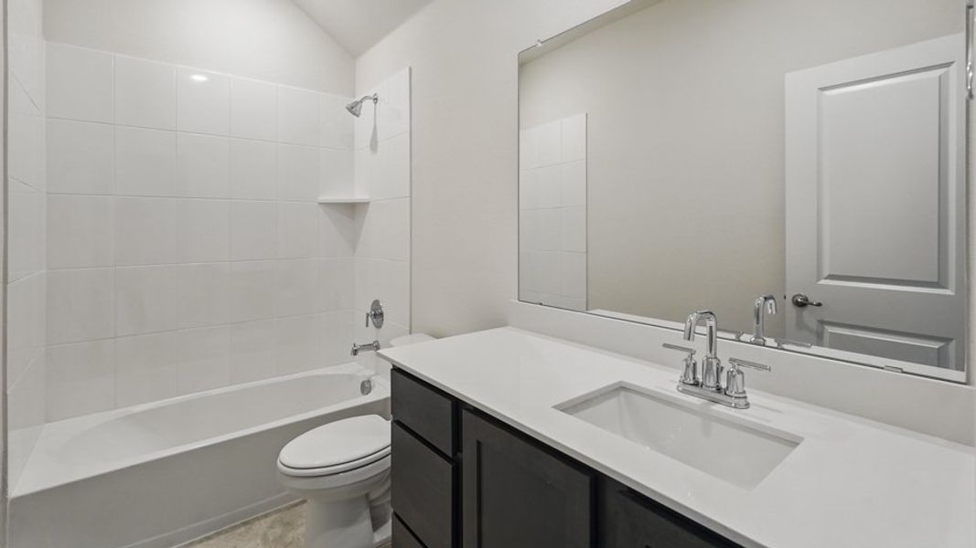 Representative furnished interior of a home built from the Ivery by D.R. Horton in Madera, Royse City (Image 15).
