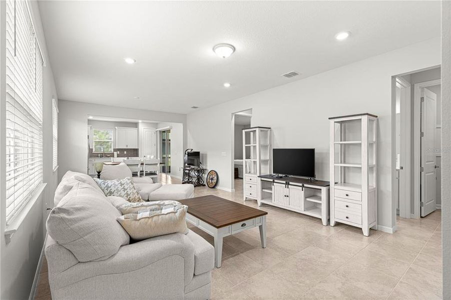 Furnished interior view inside a new home in , Ocala (Image 8).