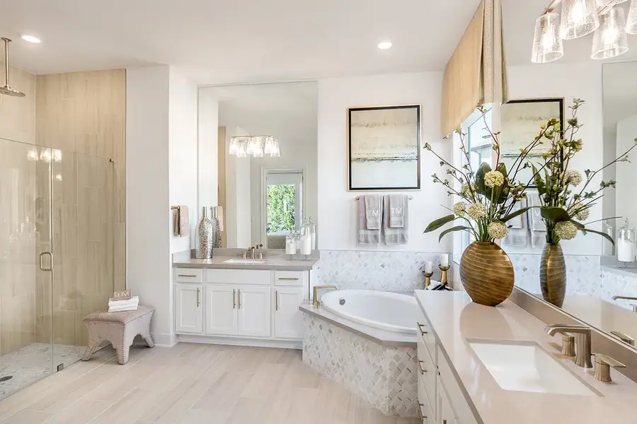 Furnished interior view inside a new home in Travisso, Leander (Image 4).