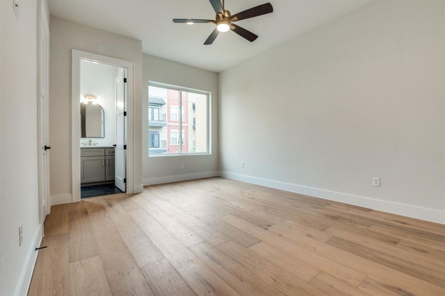 3rd floor guest bedroom with walk in closet