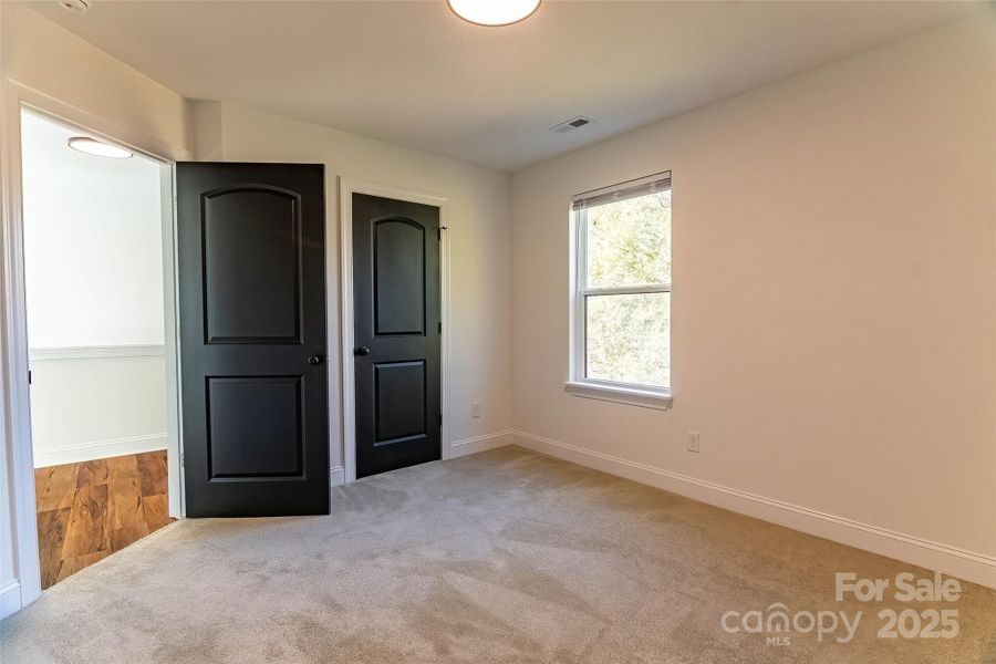 Spacious, unfurnished interior of a new home in , Shelby (Image 31).