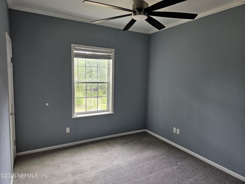 Spacious, unfurnished interior of a new home in , Middleburg (Image 8).