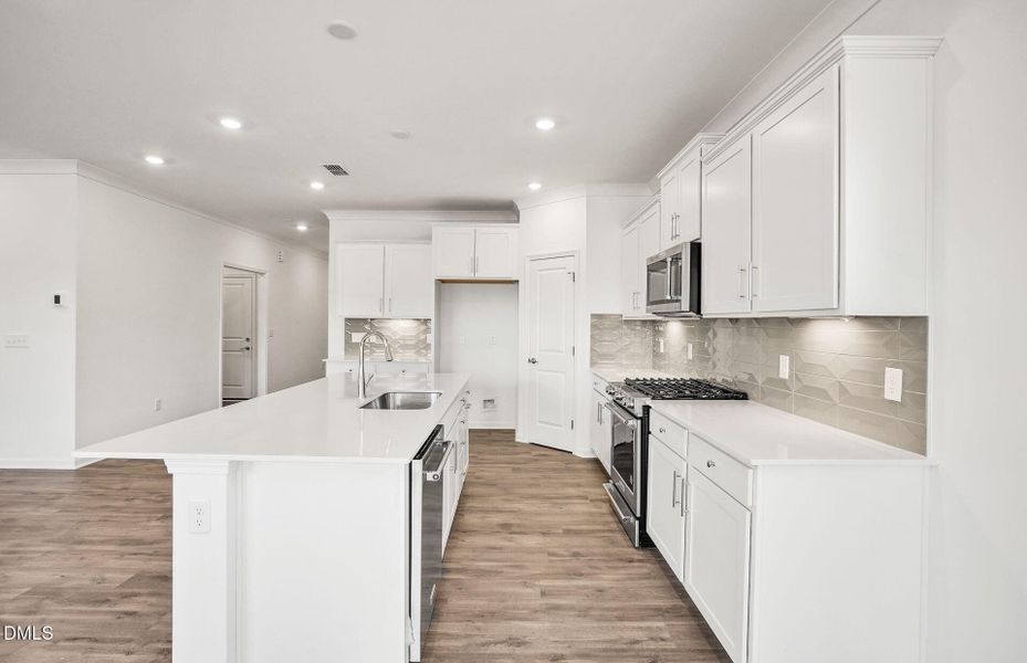 Kirby-model-charlotte (10).JPG