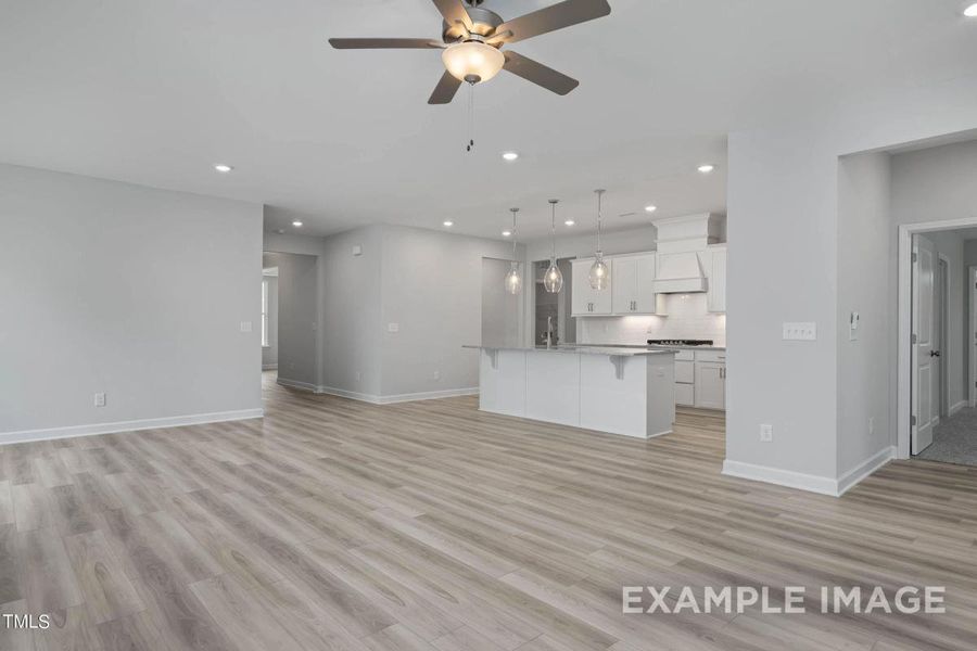 Image 15 of a home in Tobacco Road.