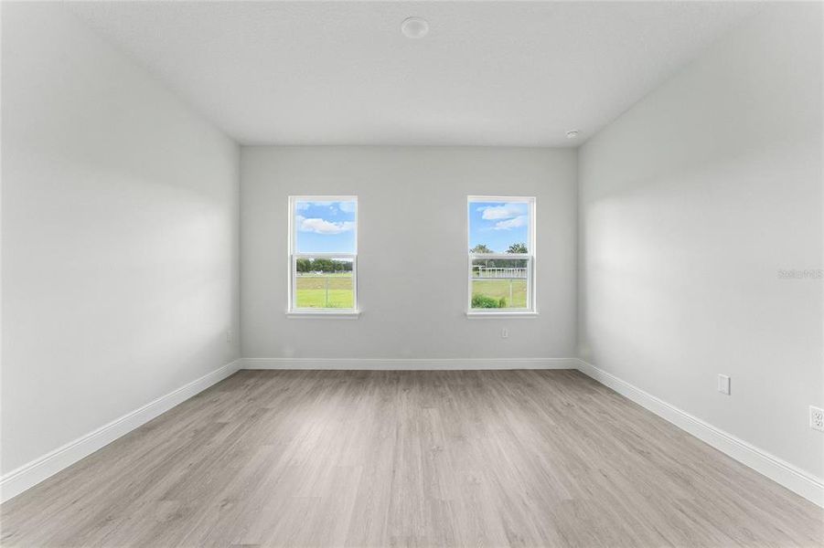 Spacious, unfurnished interior of a new home in , Ocala (Image 49).