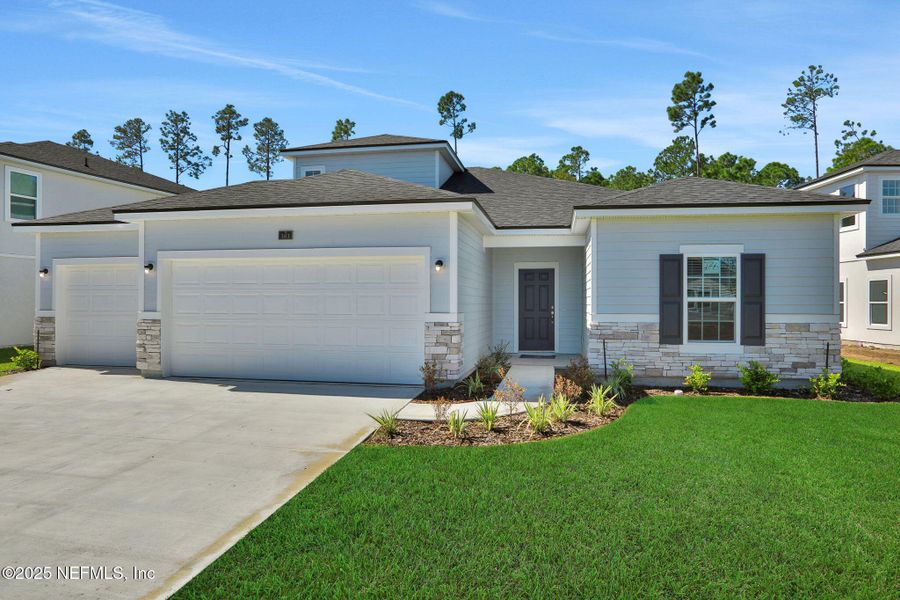 Exterior details and patio area of a home in Cordova Palms, St. Augustine (Image 23).