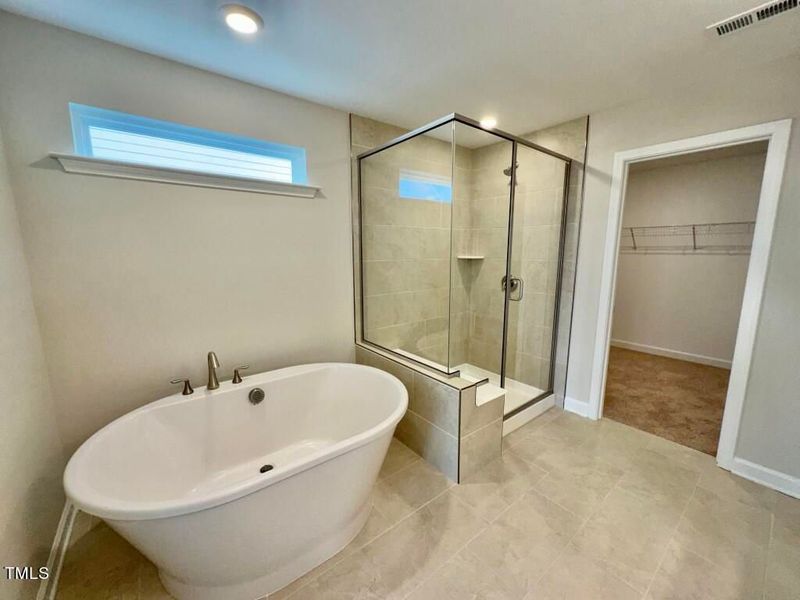 Furnished interior view inside a new home in Glenmere, Knightdale (Image 86). Furnished interior view inside a new home in Glenmere, Knightdale (Image 86).