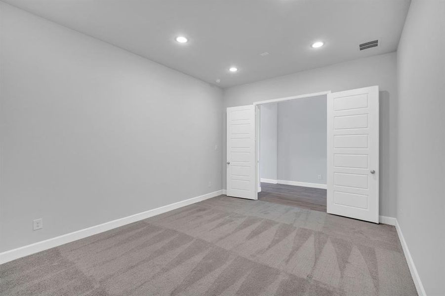 Spacious, unfurnished interior of a new home in Bridgewater, Midlothian (Image 13).