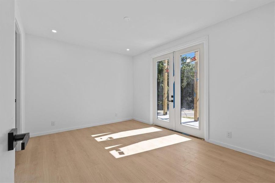 Spacious, unfurnished interior of a new home in , Clearwater (Image 32).