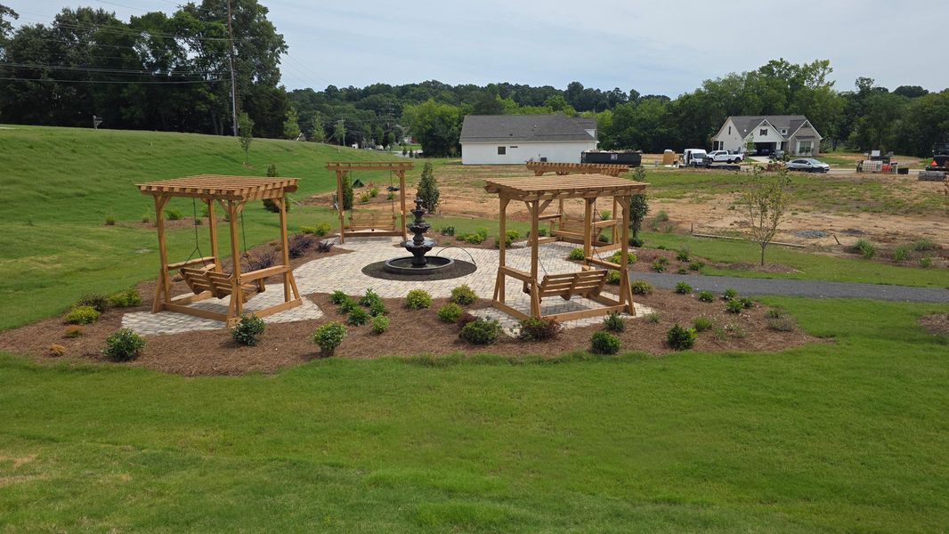 Community amenities in Storyvale, Hixson (Image 24).